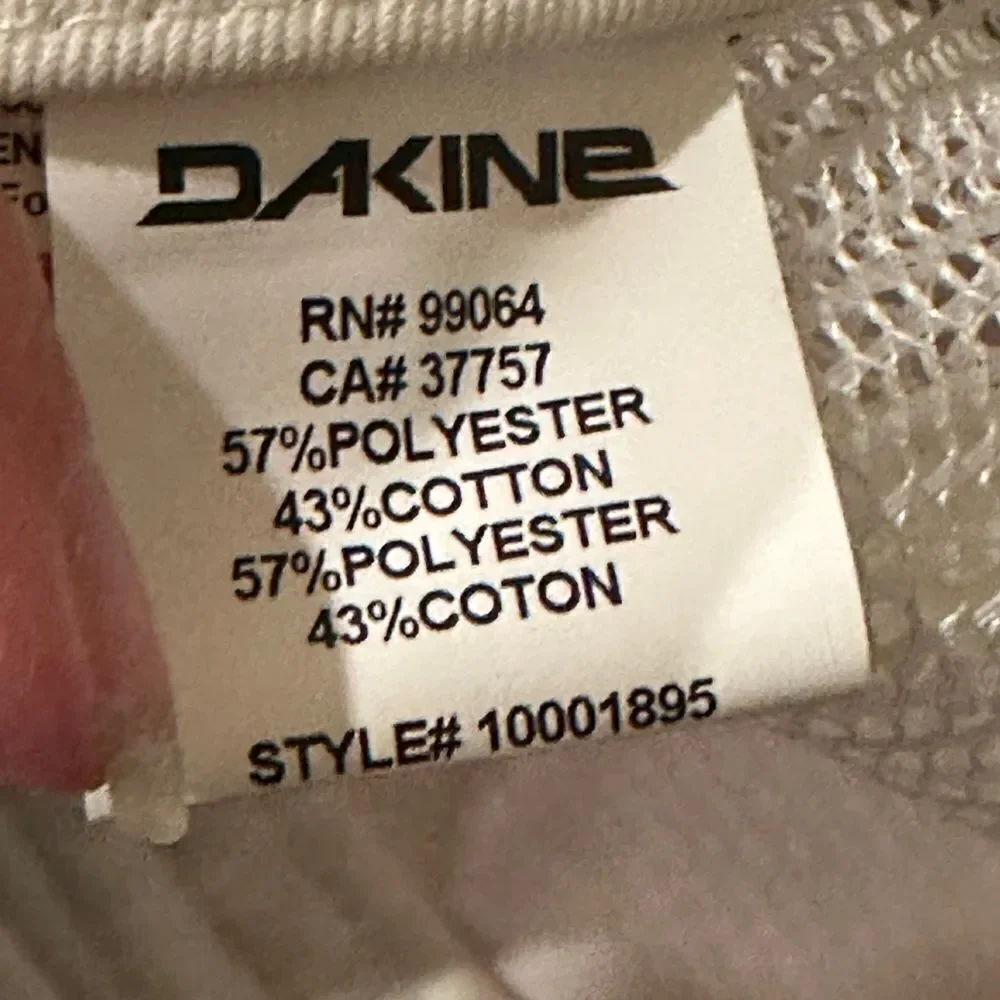 Dakine shoreline trucker hat coral cap